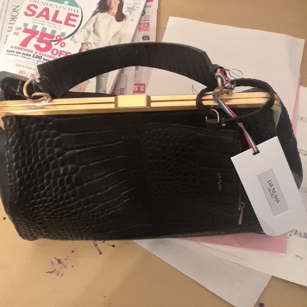 Kia Numa handbag Italy